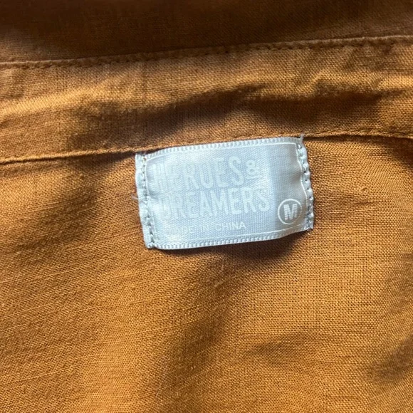 Heroes & Dreamers Rust Button-Front Blouse – Puff Sleeve Linen Blend Top (M) - Picture 2 of 5